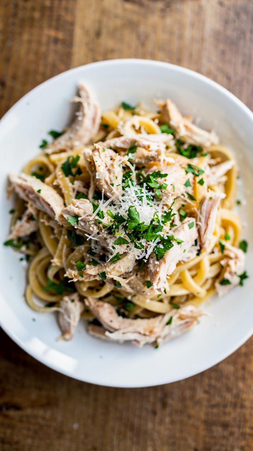Creamy Shredded Chicken Bacon Ranch Pasta